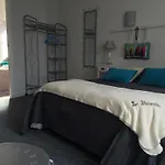 Отель Le