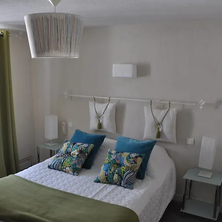 Le Hotel 2*