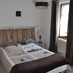 Le 2*